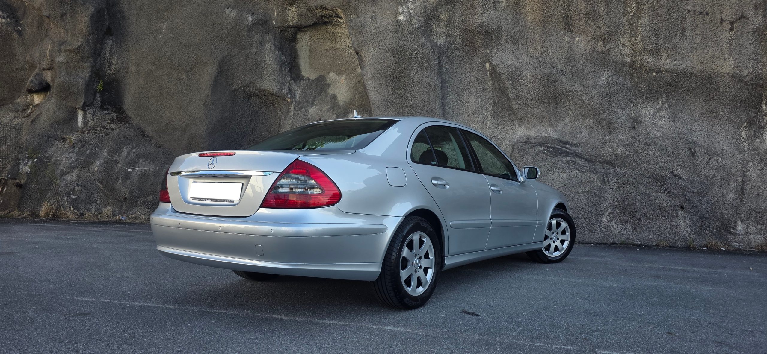 MERCEDES-BENZ E200 CDI