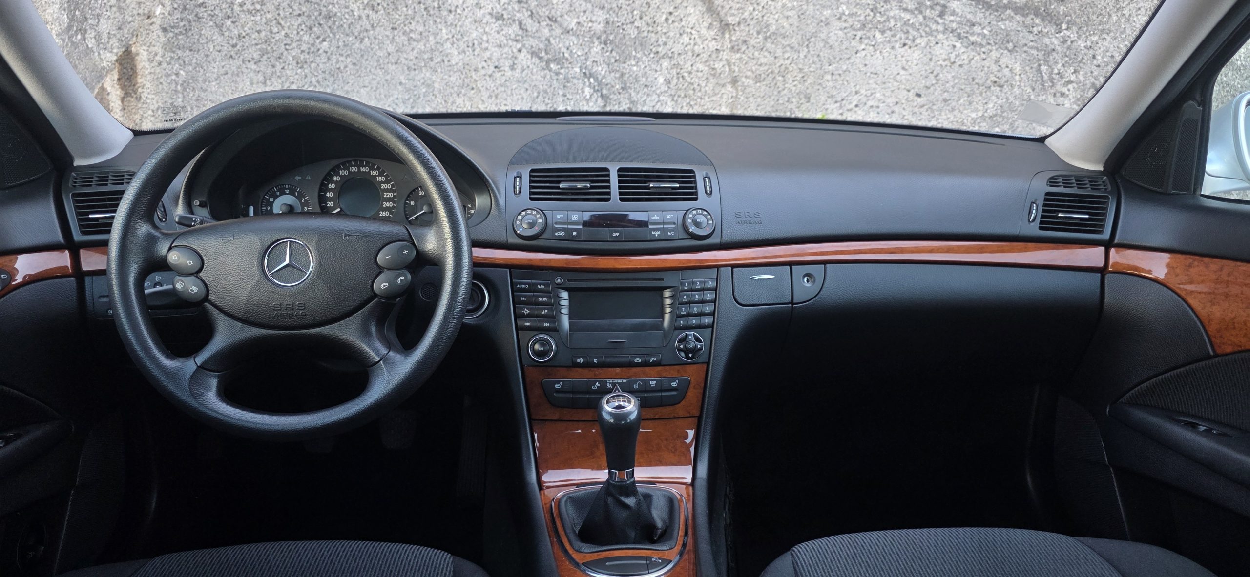MERCEDES-BENZ E200 CDI